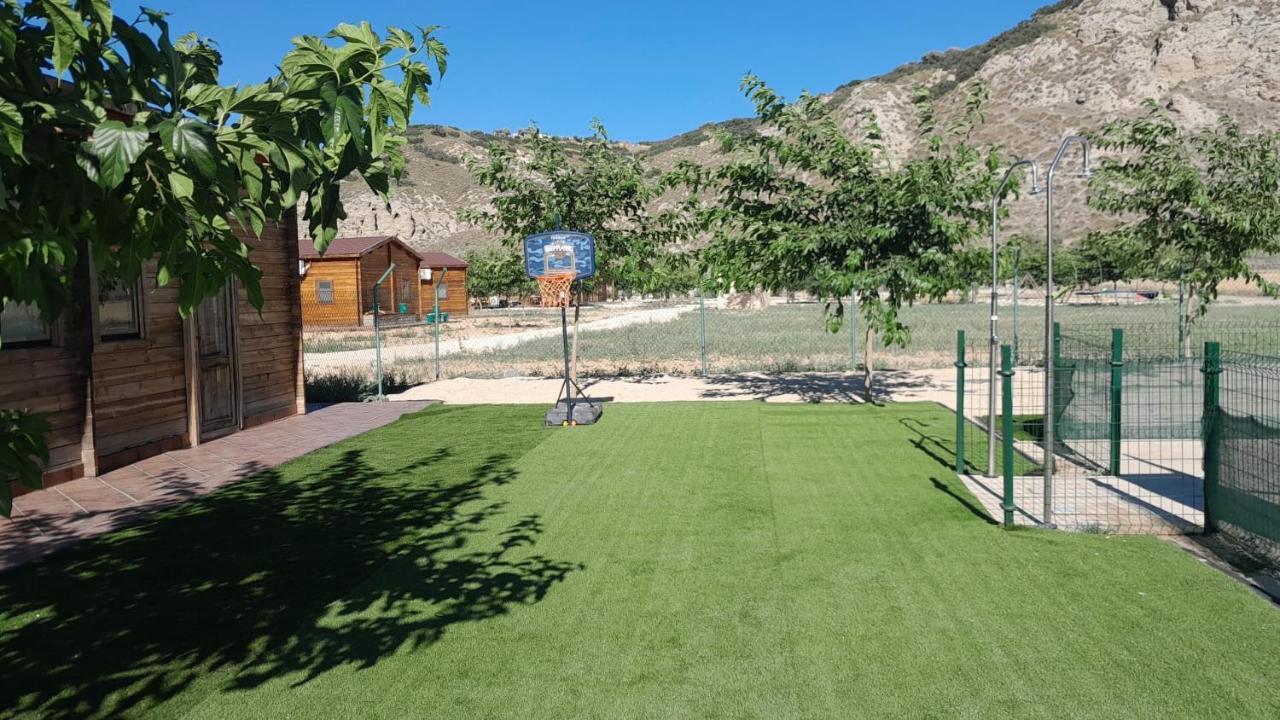 Granja Escuela Con Bungalows Сан-Мартін-де-ла-Вега Екстер'єр фото